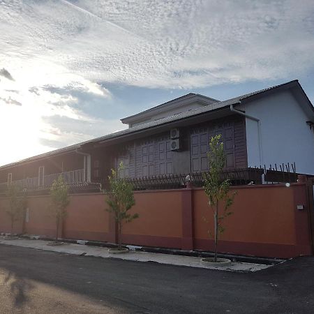 Little Kampung Studio Teluk Intan Zewnętrze zdjęcie